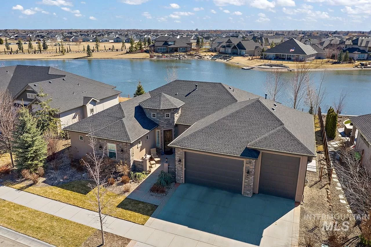 6049 W Founders Dr Eagle ID